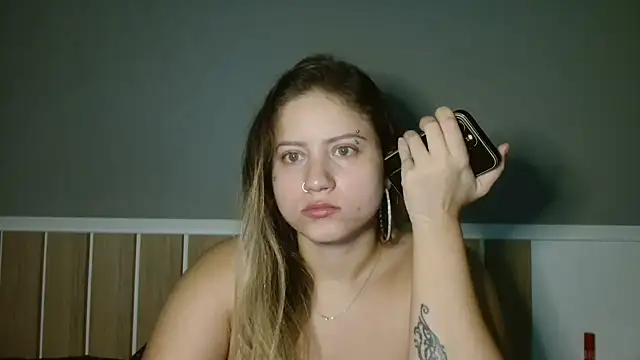 Snapshot of 520_Loirex_741 chatting on February 25, 2025, 1:30 am 520 Loirex 741 online show from February 25, 2025, 1:30 am