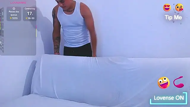 Latino Junge online show from January 16, 2025, 12:09 pm