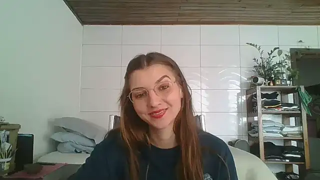 SweetyBabyDemon online show from September 18, 2025, 2:52 pm