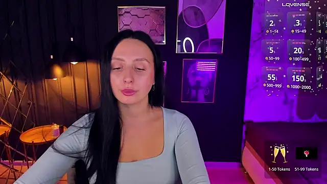 Christy Calypso online show from December 22, 2024, 7:31 pm