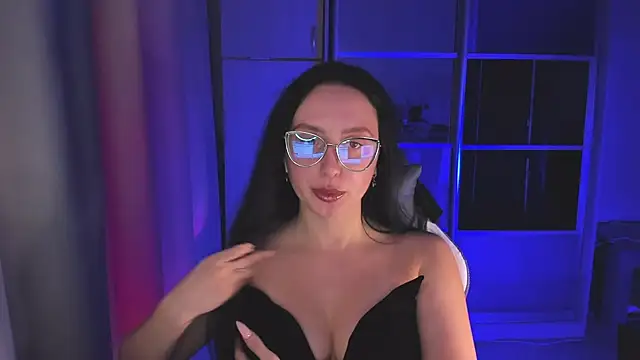 Christy Calypso online show from October 22, 2025, 3:45 pm