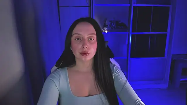 Christy Calypso online show from December 17, 2025, 4:46 pm