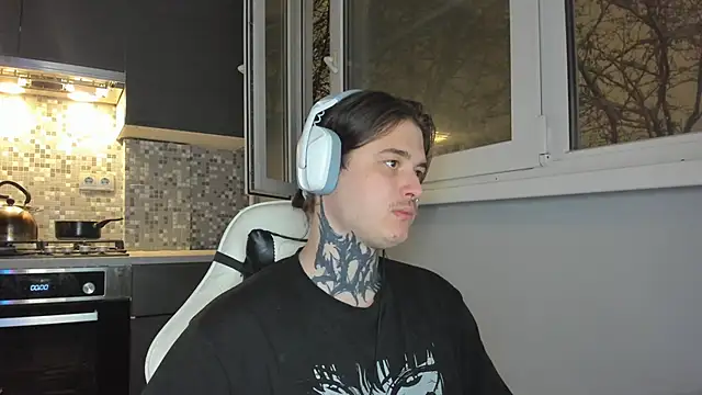  torfin  online show from December 15, 2024, 8:25 pm