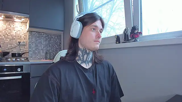  torfin  online show from March 6, 2025, 6:08 am