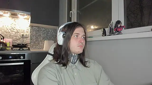  torfin  online show from March 15, 2025, 10:55 pm