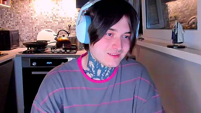  torfin  online show from March 13, 2026, 11:11 pm