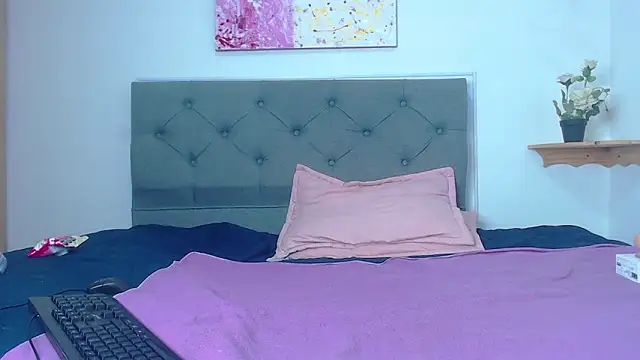 Kim clark1 online show from March 14, 2025, 3:26 am