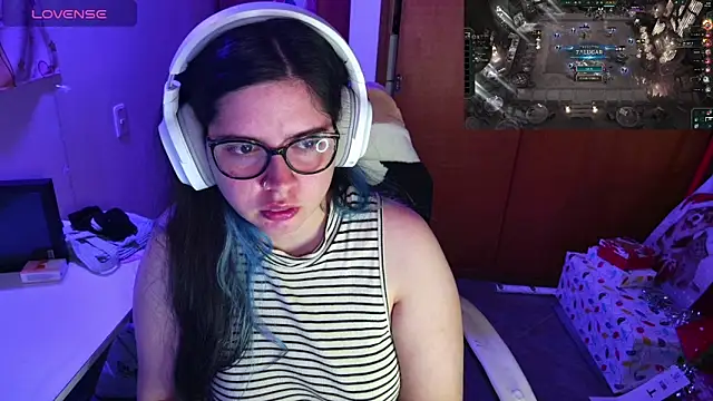 Snapshot of Vallolet_Spencer chatting on December 12, 2024, 3:54 am Vallolet Spencer online show from December 12, 2024, 3:54 am