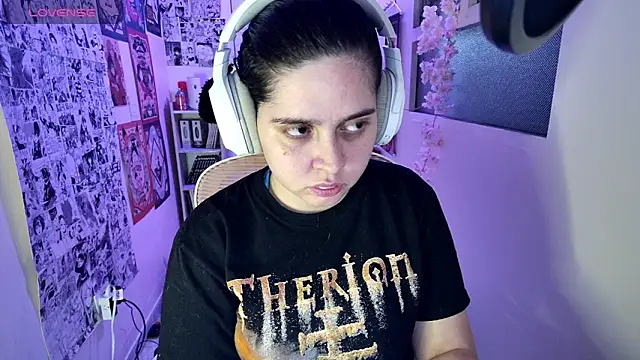 Snapshot of Vallolet_Spencer chatting on October 2, 2025, 3:24 am Vallolet Spencer online show from October 2, 2025, 3:24 am