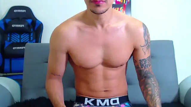 Snapshot of Tristan-bm chatting on January 17, 2025, 2:50 pm Tristan-bm online show from January 17, 2025, 2:50 pm