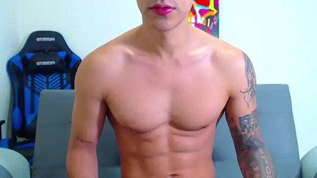 Snapshot of Tristan-bm chatting on January 25, 2025, 2:25 pm Tristan-bm online show from January 25, 2025, 2:25 pm