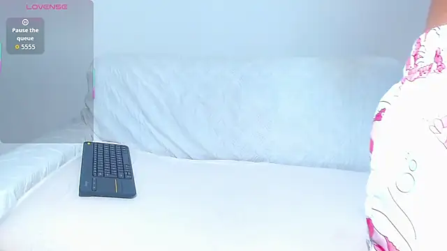 Snapshot of Tristan-bm chatting on January 17, 2026, 1:05 pm Tristan-bm online show from January 17, 2026, 1:05 pm