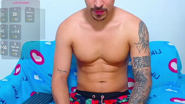 Snapshot of Tristan-bm chatting on February 6, 2026, 4:32 pm Tristan-bm online show from February 6, 2026, 4:32 pm