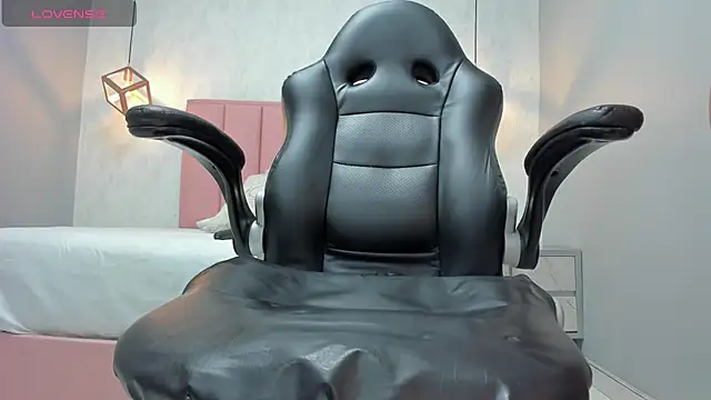 chelsyquinn online show from February 20, 2026, 7:10 am