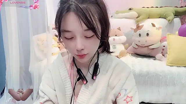 AKiKi711 online show from March 19, 2025, 3:09 am