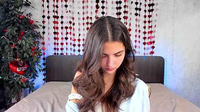 Milana Crystal  online show from February 6, 2025, 11:21 am