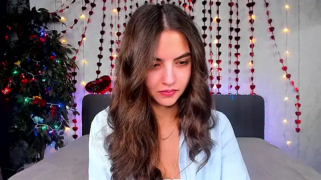 Milana Crystal  online show from February 14, 2026, 8:11 am