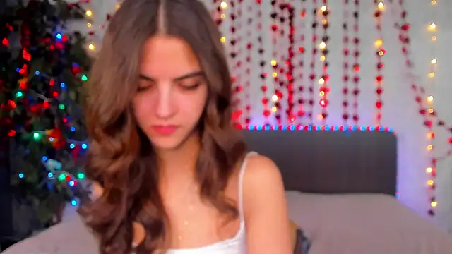 Milana Crystal  online show from February 26, 2026, 8:24 am