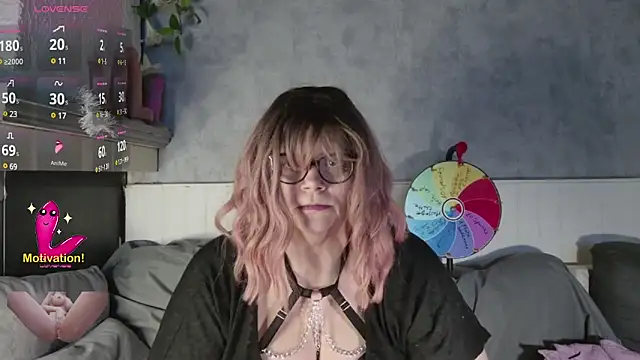 Snapshot of Lola-squirt chatting on January 6, 2025, 10:58 pm Lola-squirt online show from January 6, 2025, 10:58 pm