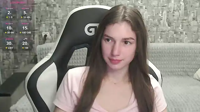 MissMiaCutie online show from September 16, 2025, 4:30 pm