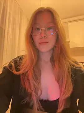 Snapshot of Eva_Weyne chatting on December 27, 2024, 5:05 pm Eva Weyne online show from December 27, 2024, 5:05 pm