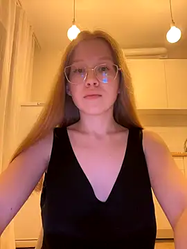 Snapshot of Eva_Weyne chatting on October 1, 2025, 6:03 pm Eva Weyne online show from October 1, 2025, 6:03 pm