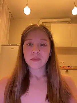 Eva Weyne online show from April 14, 2026, 8:04 pm