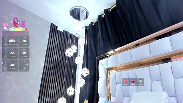 SarayRoyse online show from September 19, 2025, 7:36 pm