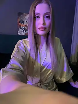 Snapshot of Sweet__Milly chatting on January 19, 2025, 3:21 pm Sweet Milly online show from January 19, 2025, 3:21 pm