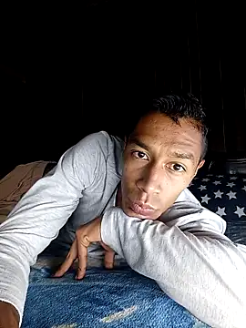Snapshot of DEMARCOUS_NM chatting on May 8, 2026, 3:50 pm DEMARCOUS NM online show from May 8, 2026, 3:50 pm