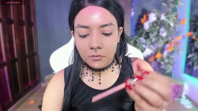 Evelynn online show from October 28, 2025, 10:41 am