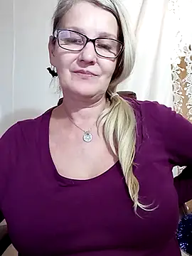 irinamaux online show from January 19, 2025, 9:34 pm