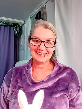 Snapshot of irinamaux chatting on January 16, 2026, 5:11 am irinamaux online show from January 16, 2026, 5:11 am