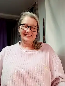 Snapshot of irinamaux chatting on February 8, 2026, 4:16 am irinamaux online show from February 8, 2026, 4:16 am