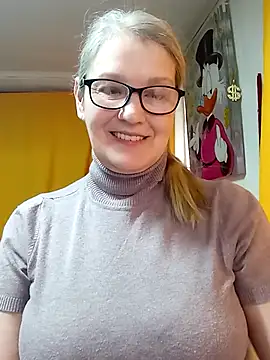 Snapshot of irinamaux chatting on March 14, 2026, 6:30 am irinamaux online show from March 14, 2026, 6:30 am