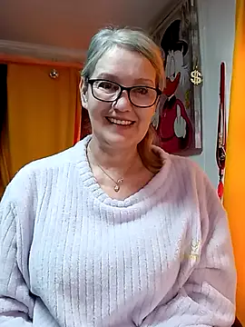 Snapshot of irinamaux chatting on March 21, 2026, 8:19 am irinamaux online show from March 21, 2026, 8:19 am