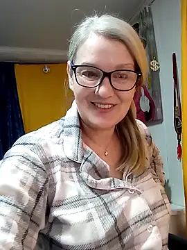 Snapshot of irinamaux chatting on March 27, 2026, 5:24 am irinamaux online show from March 27, 2026, 5:24 am