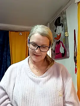 Snapshot of irinamaux chatting on March 28, 2026, 10:37 am irinamaux online show from March 28, 2026, 10:37 am