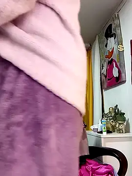 Snapshot of irinamaux chatting on April 2, 2026, 1:47 am irinamaux online show from April 2, 2026, 1:47 am