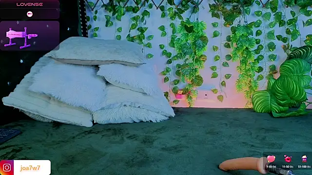 Snapshot of Levii_Ackermann chatting on October 3, 2025, 2:03 pm Levii Ackermann online show from October 3, 2025, 2:03 pm