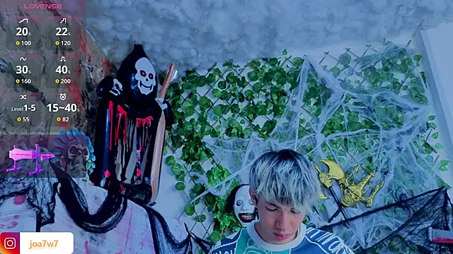 Snapshot of Levii_Ackermann chatting on October 14, 2025, 2:18 pm Levii Ackermann online show from October 14, 2025, 2:18 pm