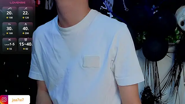 Snapshot of Levii_Ackermann chatting on November 3, 2025, 9:16 pm Levii Ackermann online show from November 3, 2025, 9:16 pm