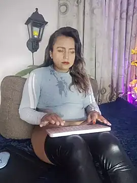 Snapshot of silvana_queen07 chatting on July 2, 2026, 4:24 pm silvana queen07 online show from July 2, 2026, 4:24 pm