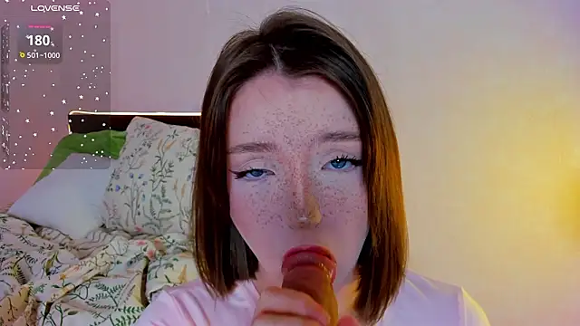 Snapshot of lexxxxxxi chatting on February 23, 2026, 6:27 pm lexxxxxxi online show from February 23, 2026, 6:27 pm