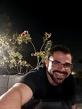 Zander823 online show from February 16, 2026, 2:07 am