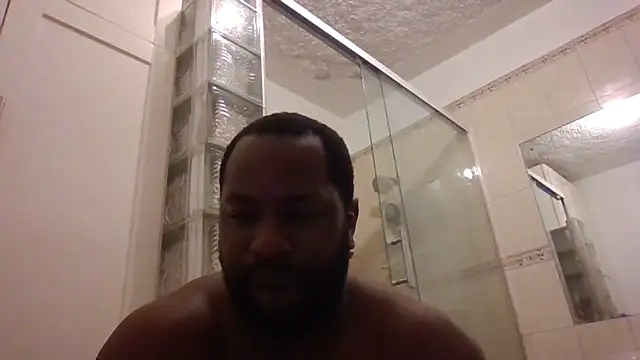 Snapshot of Bighood_T chatting on May 26, 2026, 4:08 am Bighood T online show from May 26, 2026, 4:08 am