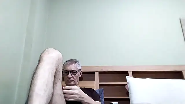 BIGUNCUTHARDCOCK online show from October 6, 2025, 12:52 am