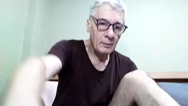 BIGUNCUTHARDCOCK online show from October 30, 2025, 1:07 am