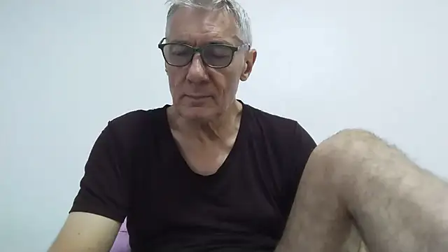 BIGUNCUTHARDCOCK online show from June 2, 2026, 12:01 am