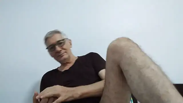 BIGUNCUTHARDCOCK online show from June 3, 2026, 12:02 am